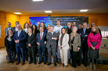 El Gobierno regional y la Diputación avanzan en la apuesta por mejorar los consultorios locales en la provincia