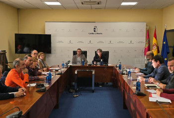 Desarrollo Sostenible se reúne con representantes del cuerpo de agentes medioambientales para analizar las demandas laborales del colectivo