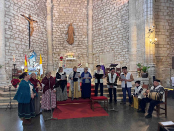  Pareja da la bienvenida a la Navidad con su XVII Certamen de Villancicos