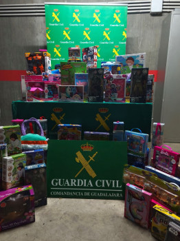 La Guardia Civil recupera en Alovera más de 200 juguetes robados en un pueblo de Toledo