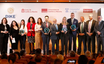 Bellido denuncia que los gobiernos elegidos en las urnas “que socavan los derechos humanos también socavan la democracia”