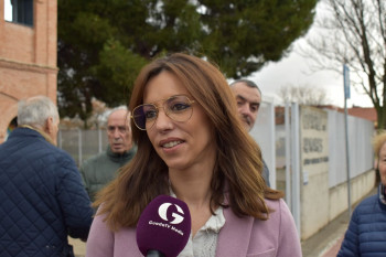 Los usuarios del centro social de Los Manantiales se 'pasman' de frío ante la inacción del equipo de Guarinos