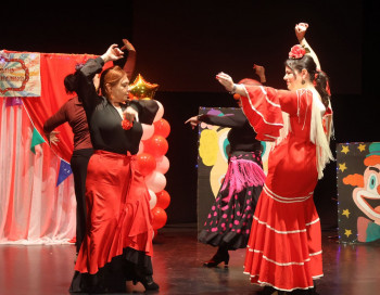 La Asociación 'Caminando' de Cabanillas celebra su Gala de Navidad 2025 