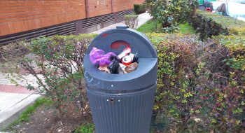 LOS VECINOS DENUNCIAN. ¡Más limpieza para Los Manantiales, por favor!