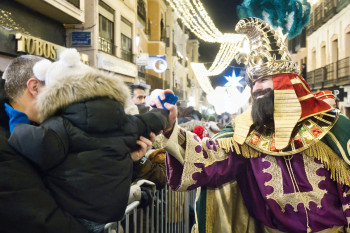 Las 'navidades paralelas' de PP y Vox y el PSOE