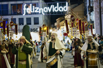 LOS VECINOS DENUNCIAN. Grave perjuicio a los pequeños comercios de la Calle Mayor durante la Cabalgata de Reyes
