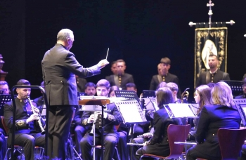 La ciudad se vuelca con la presentación de ‘Guadalajara cofrade’, la nueva marcha de la Semana Santa de Guadalajara 