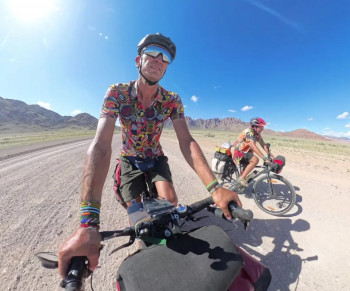 El alucinante viaje de Ana Domínguez y Abel Molés: Dos años por el continente africano en bicicleta