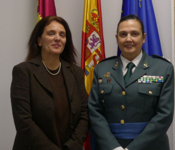La subdelegada del Gobierno recibe a la teniente coronel Laura Gómez, nueva jefa de la Comandancia de la Guardia Civil de Guadalajara