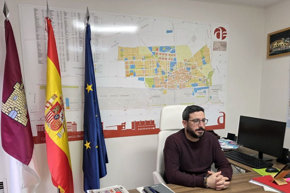 Miguel Óscar Aparicio, alcalde de Azuqueca de Henares//Imagen: Ayuntamiento Azuqueca de Henares. 