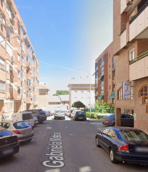 Tres afectados por intoxicación de humo tras un incendio en una vivienda en Guadalajara