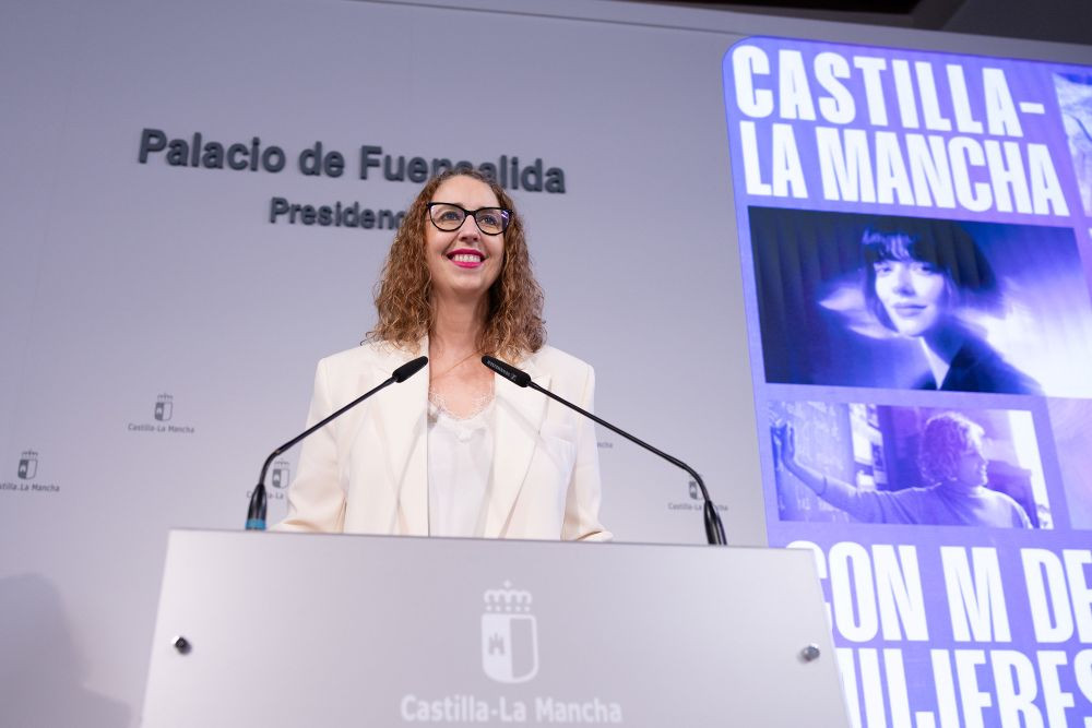 La consejera de Igualdad, durante la presentación de la campaña institucional del 8M//Imagen: Piedad López. JCCM.