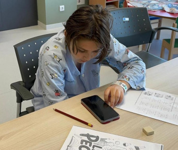 Cuentos por teléfono para niños y niñas hospitalizados o convalecientes