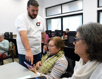 Abierto el plazo de inscripción para que los mayores de 60 años se formen de manera gratuita en competencias digitales 