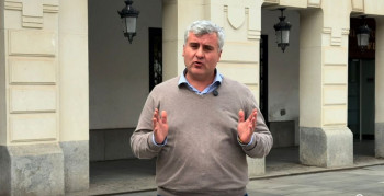 Esteban llama "hooligan político” a Alberto Rojo y lo acusa de "pervertir el funcionamiento del Pleno"