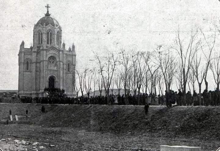 Miles de personas acompañaron el cortejo fúnebre de la Duquesa//Imagen: Facebook.