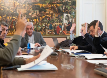 La Diputación invertirá 379.999 € en instalar barreras de seguridad en las carreteras de El Cardoso de la Sierra