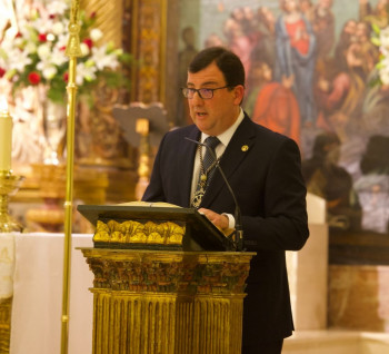 "Animamos a todos a que participen esta Semana Santa en los cultos, las procesiones y actos, que vivan con expectación, intensidad, devoción o pura curiosidad"