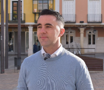 El PSOE pide a Guarinos que invierta en el alumbrado, “porque hay muchos puntos negros y eso genera inseguridad y dificulta la movilidad”