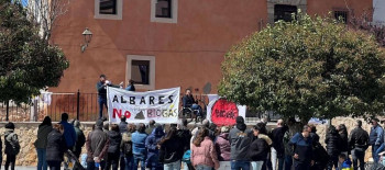 Albares se moviliza para generar un muro de contención contra la planta de biogás