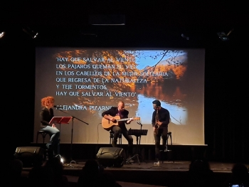 "Mujeres de Boca Grande", el espectáculo con motivo del Día de la Mujer en la Biblioteca de Alovera