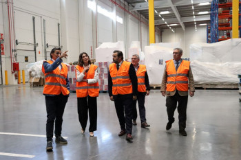 Núñez afirma que los fondos europeos no llegan a pymes y autónomos durante una visita a una empresa de Guadalajara