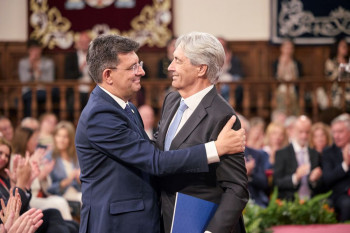 Carmelo García asume el rectorado apostando por la gestión cercana y la defensa de la universidad pública