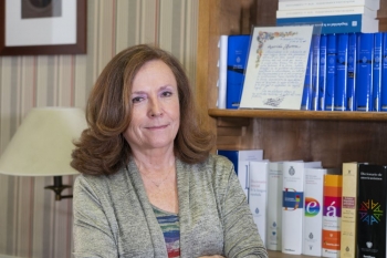 Siglo Futuro entrega a la académica Aurora Egido el título de Presidenta de Honor de la Fundación