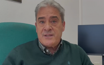 Santos López defiende su gestión del proyecto Haza Sol y afirma que seguirá defendiendo los intereses de todos los vecinos "por igual"