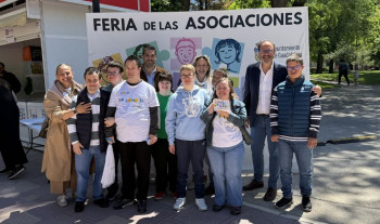La X Feria de las Asociaciones dio cita a unos 70 colectivos de Guadalajara