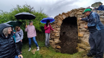 Los molineses responden a la llamada de auxilio de la Nevera del Val