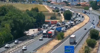 Un accidente entre dos camiones provoca importantes retenciones en la A-2, a su paso por Guadalajara