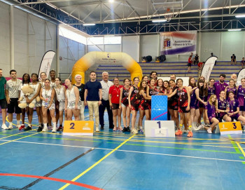 La delegada de la Junta destaca el crecimiento del programa ‘Somos Deporte’ 