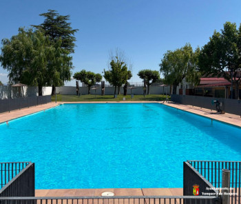 Se abre la piscina municipal de Yunquera