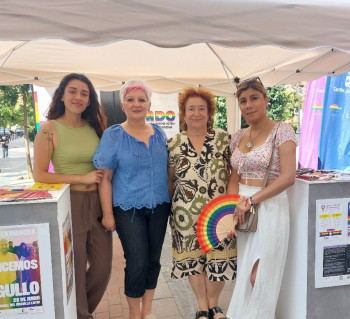La Junta sale a la calle para informar sobre su Servicio de Atención Integral LGTBI 