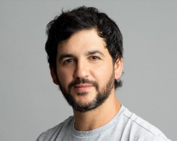 Fran Perea: "Es muy emocionante volver a estas canciones después de tantos años, nos está haciendo muy felices y al público también"