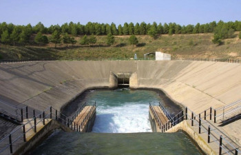 Los regantes del Levante piden que se revise la sentencia del TS sobre el trasvase mientras los embalses continúan perdiendo agua 