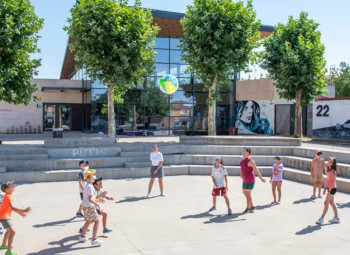 Más de 300 plazas semanales para facilitar la conciliación familiar durante el verano