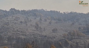 El fuego ya ha arrasado cerca de 9.000 hectáreas en la Sierra Norte