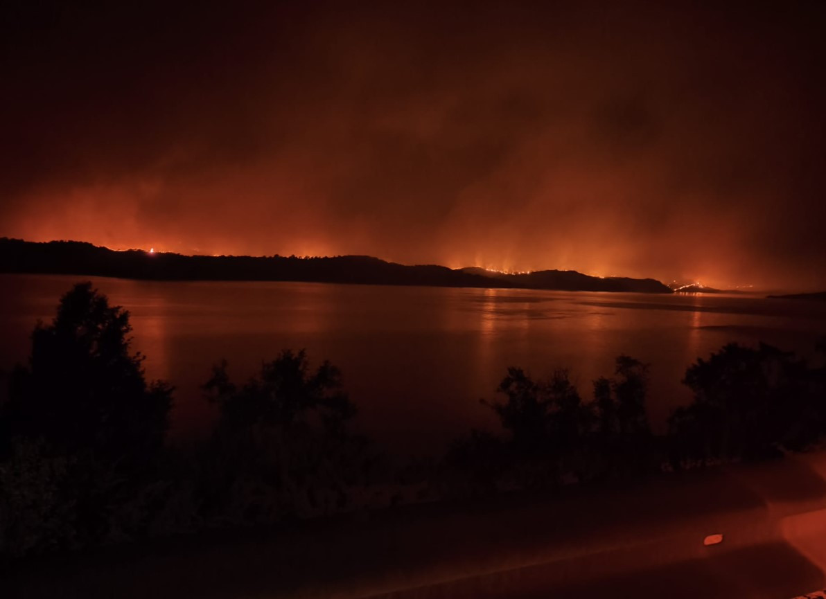 Imagen: Vista del incendio desde Alcorlo / J.París