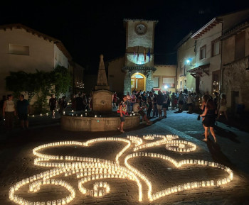 Arbancón celebra una nueva edición de 'A la luz de las velas'