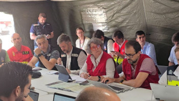 Continúa la lucha contra el fuego en la Sierra Norte, centrada en la zona de los Condemios