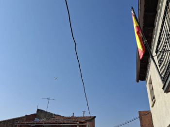 La normalidad huele a humo y a pérdida en la zona del incendio de La Mierla
