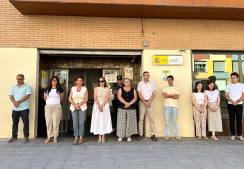 Minuto de silencio por las mujeres asesinadas por violencia machista en Cantabria, Asturias y Murcia