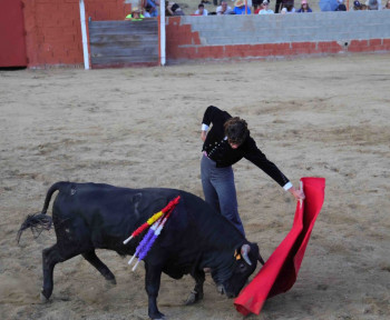 Luis Izaguirre abre a hombros en Tamajón el XI certamen ‘Guadalajara busca torero'