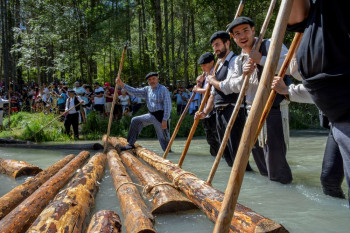 "Los pastores del bosque flotante" recorrerán el Tajo en Poveda de la Sierra