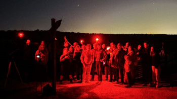 Una madrugada bajo una Luna roja en Valdenazar