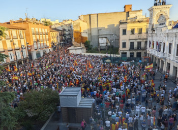 Guadalajara apoya a Ceuta en una multitudinaria concentración en la Plaza Mayor