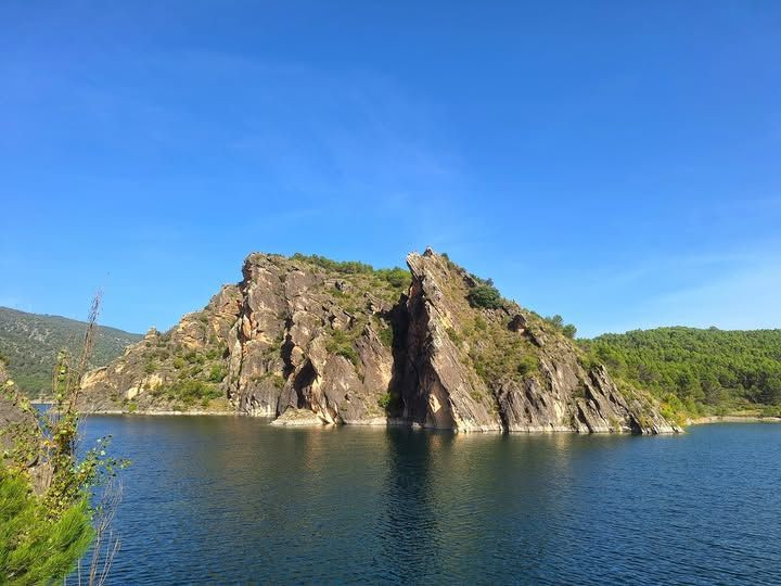 Fotografía de archivo del embalse de Entrepeñas.// Imagen: Oficina de Turismo de Sacedón