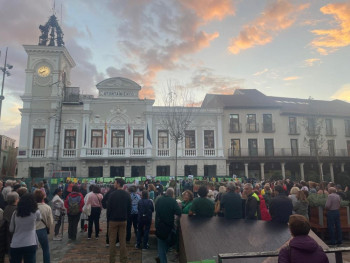 Más de 300 personas reclaman en Guadalajara que se paralice el "Scalextric" y se invierta en los barrios 